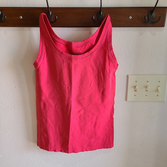 S White House Black Market Pink Tank Top
